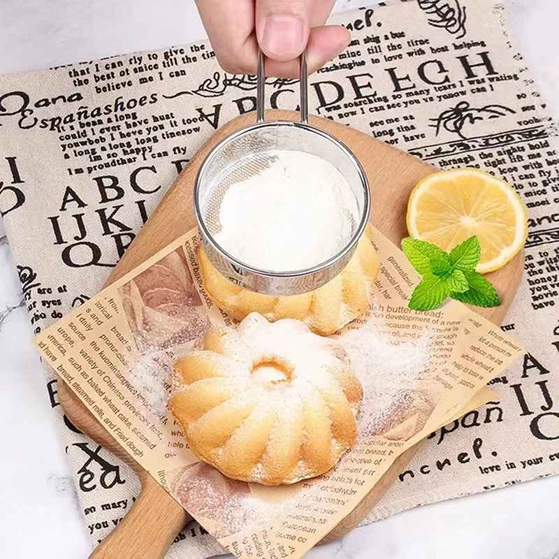 tamis compact en acier avec poigner pour patisserie francaise
