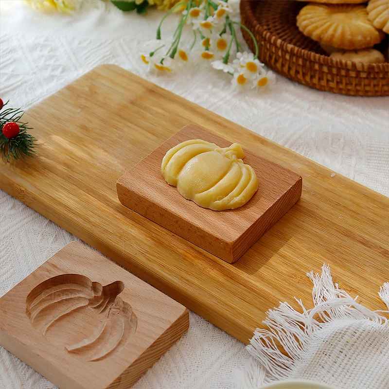 emporte piece halloween en bois pour biscuit thematique