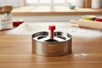 emporte piece pretzel a piston en acier et plastique