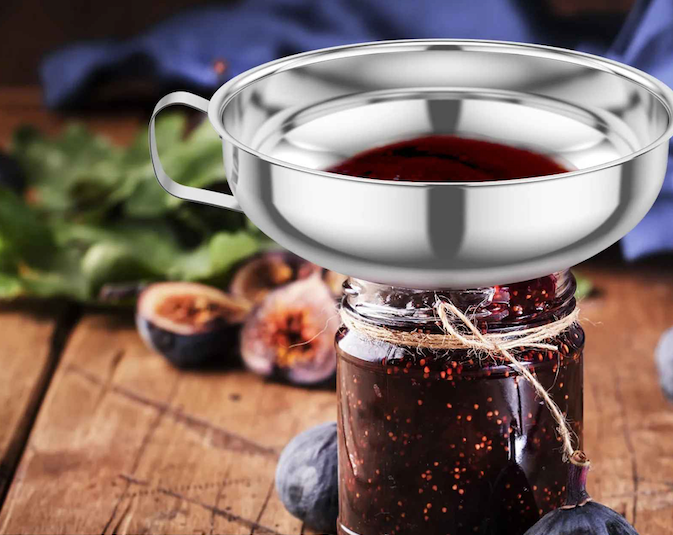 entonnoir avec filtre pour confiture de figues