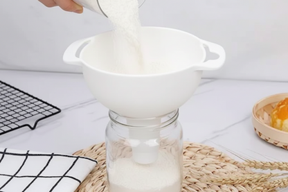 entonnoir en plastique pour ingredient sec