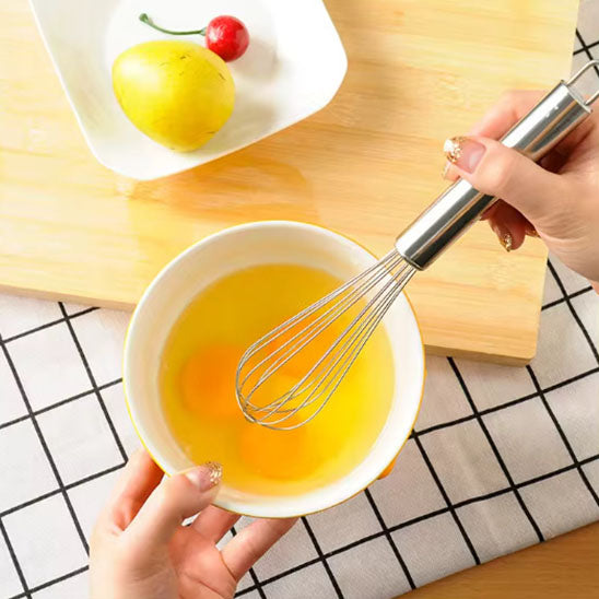 fouet-acier-inox-bol-oeufs