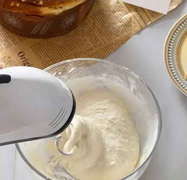 fouet-electrique-7-vitesses-pate-gateau