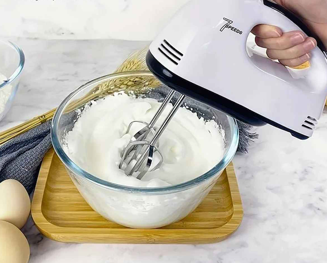 fouet-electrique-7-vitesses-preparation-gateau