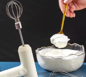 fouet-electrique-sans-fil-preparation-gateau