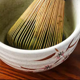 fouet matcha melange matcha bols