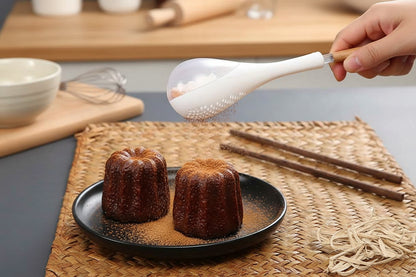 tamis de cuisine style baguette pour saupoudrer cannelle