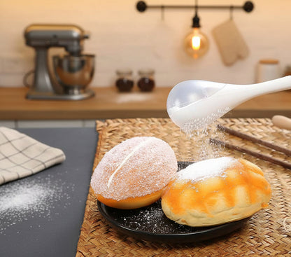 tamis de cuisine style baguette pour saupoudrer sucre a glacer